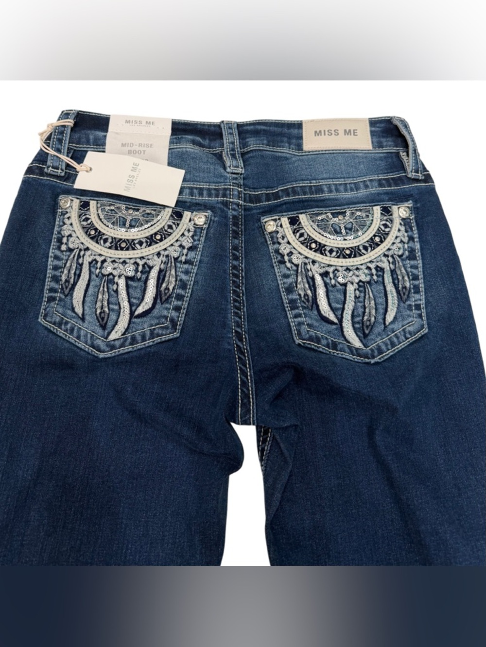 Miss‎ Me Women’s Mid Rise Boot Cut  Blue Wash Jeans Size 30x34 NWT